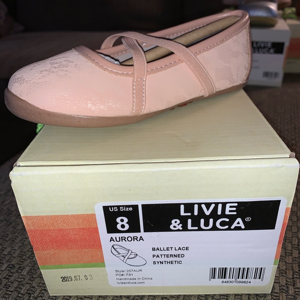 New in Box, Livie and Luca Size 8